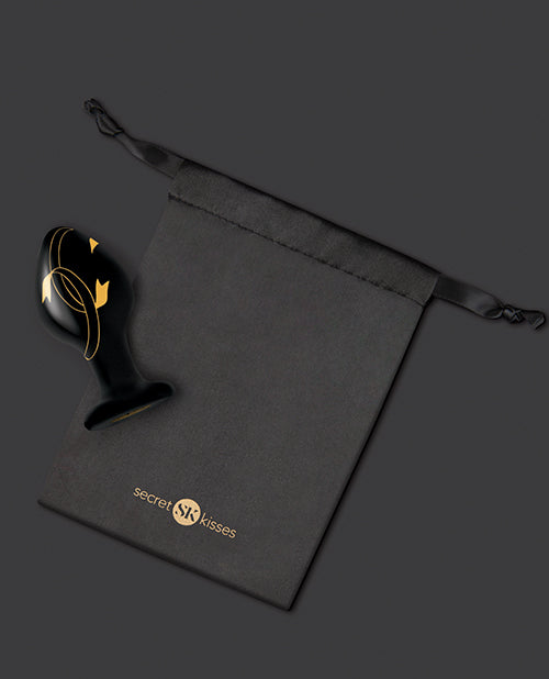 Secret Kisses Handblown Glass Anal Plug 3.5in - Black/Gold